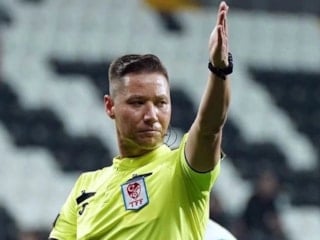 Rizespor - Beşiktaş maçının VAR’ı Turgut Doman oldu