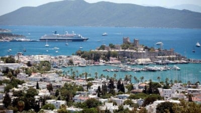 Turizm sezonu başladı, Bodrum’da inşaatlar durduruldu