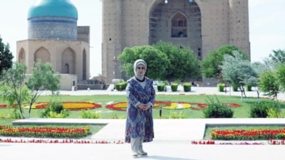 Emine Erdoğan'dan, Hoca Ahmet Yesevi Türbesi’ne ziyaret