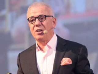 Ertuğrul Özkök: Hürriyet'in baskı makineleri hurdacılara satıldı