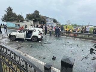 Rize'de takla atan cip, karşı şeritteki başka bir cipin üzerine düştü: 1 ölü, 7 yaralı