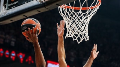 EuroLeague'de Dörtlü Final maçlarının hakemleri açıklandı