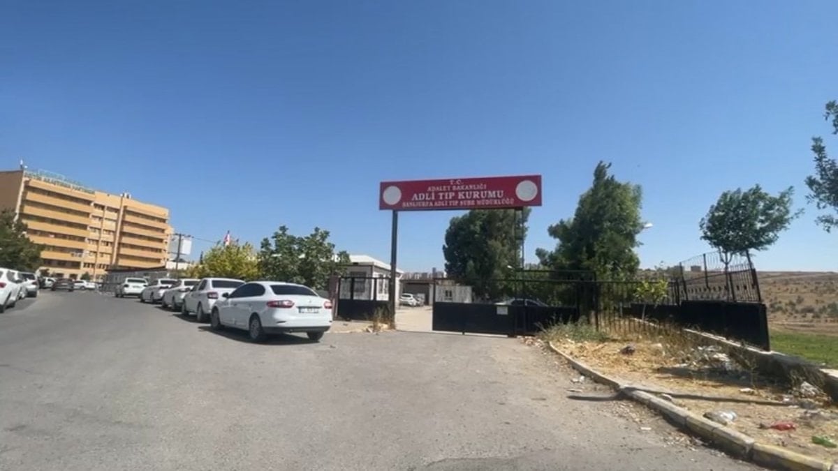 Şanlıurfa'da mezarlıktaki varilde 21 insan cenini bulundu