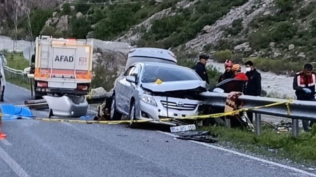 Hakkari’de düğün dönüşü kaza: 1 ölü, 3 yaralı