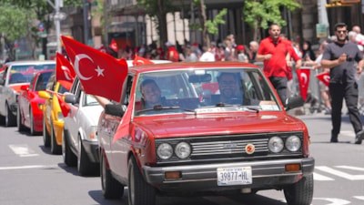 New York'ta 43. Türk Günü Yürüyüşü coşkusu