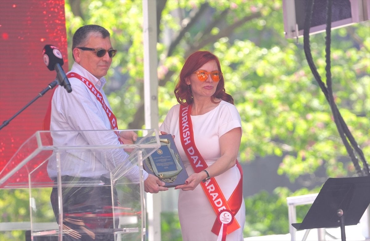 New York'ta 43. Türk Günü Yürüyüşü coşkusu - Resim 9