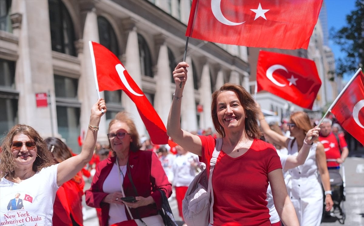 New York'ta 43. Türk Günü Yürüyüşü coşkusu - Resim 12