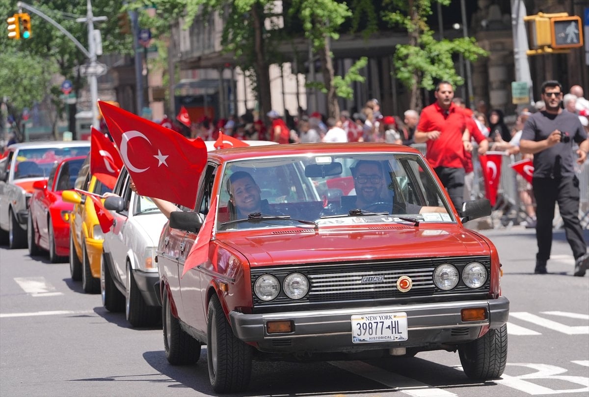 New York'ta 43. Türk Günü Yürüyüşü coşkusu - Resim 13