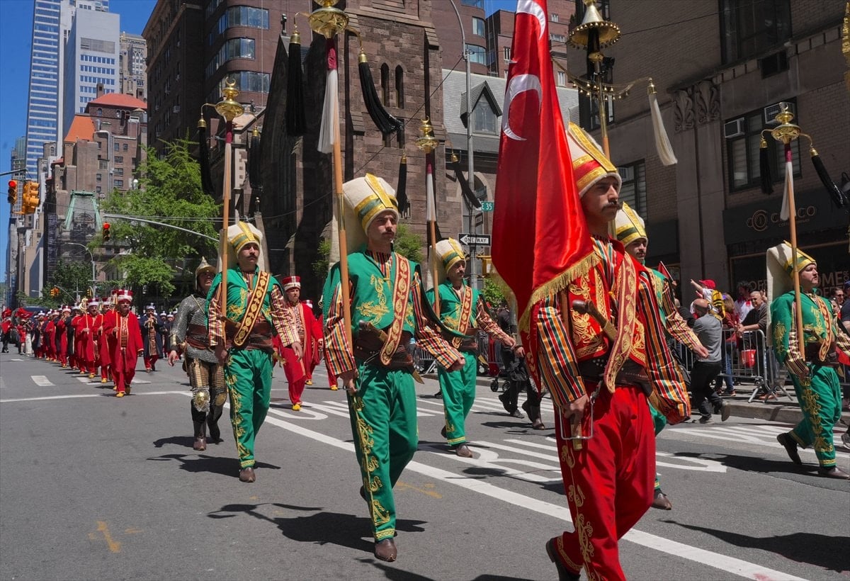 New York'ta 43. Türk Günü Yürüyüşü coşkusu - Resim 18