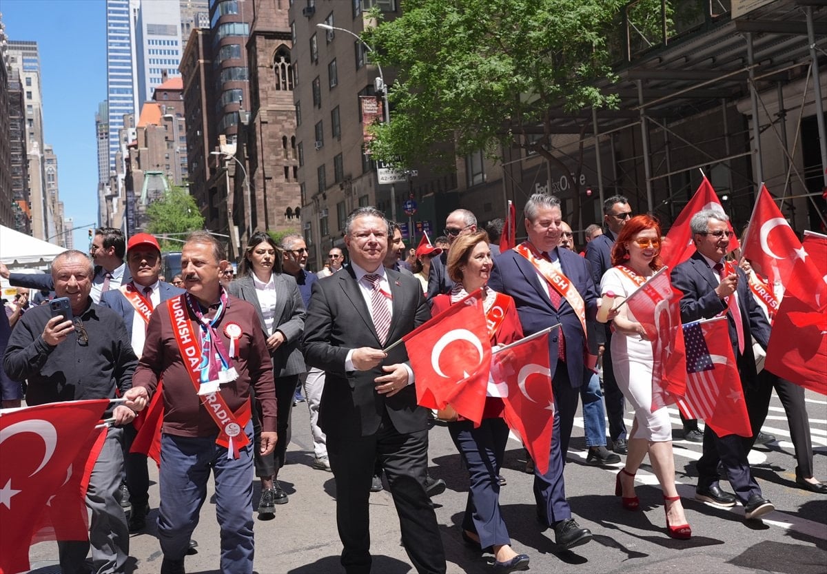 New York'ta 43. Türk Günü Yürüyüşü coşkusu - Resim 19