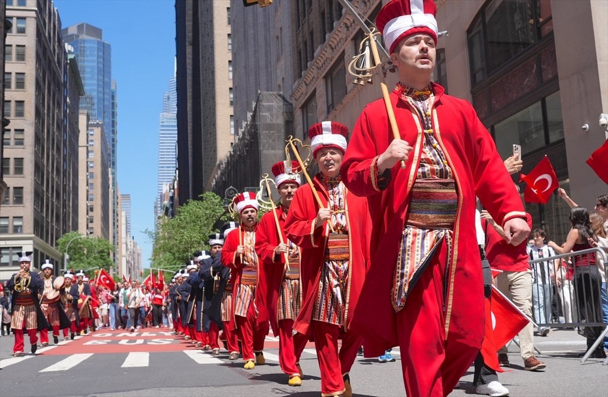 New York'ta 43. Türk Günü Yürüyüşü coşkusu - Resim 20