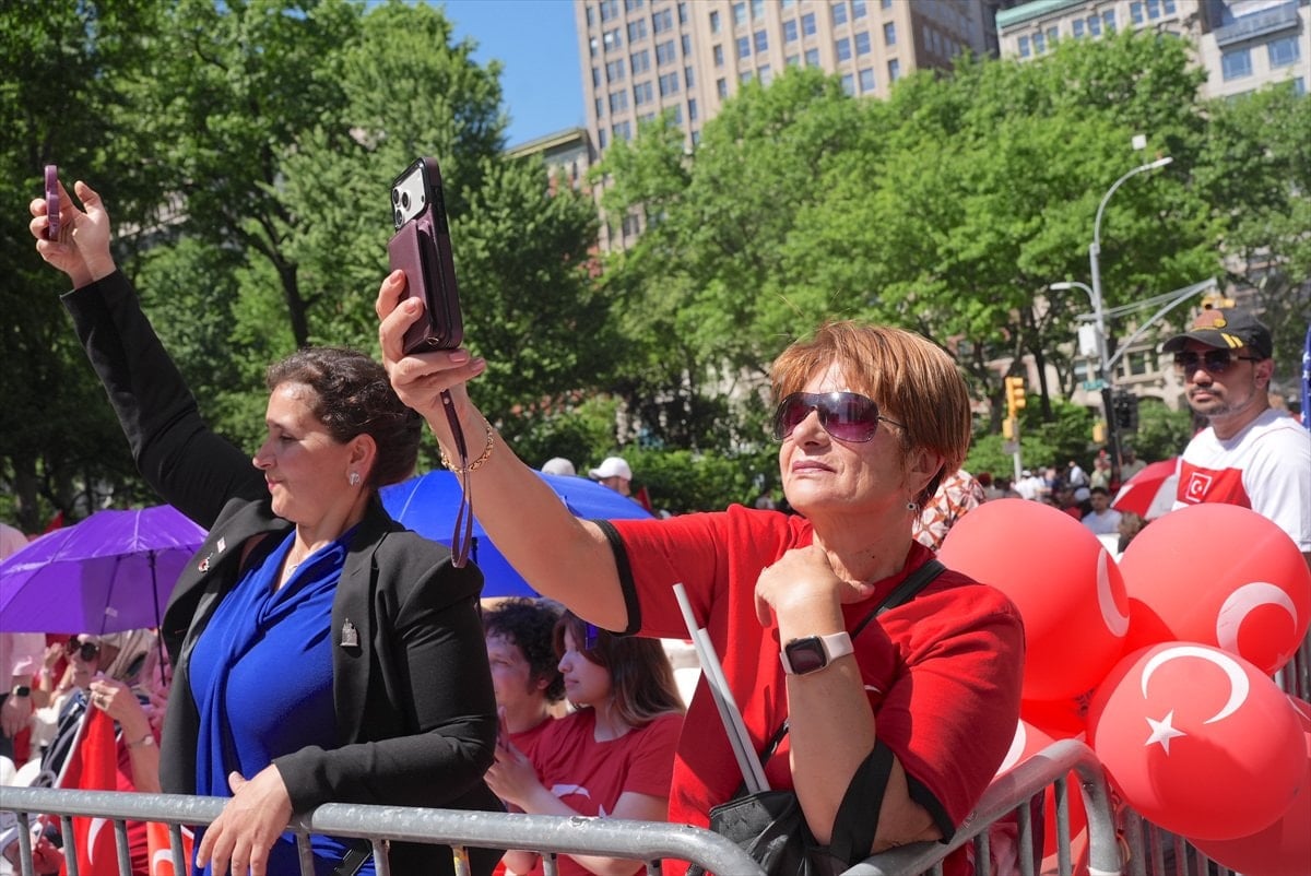 New York'ta 43. Türk Günü Yürüyüşü coşkusu - Resim 22