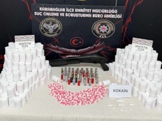 İzmir’de uyuşturucu operasyonu: 1 gözaltı