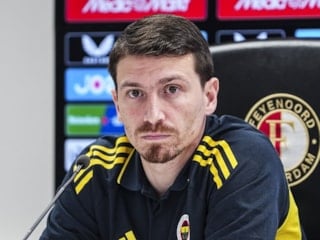 Mert Hakan Yandaş, cezaevindeki koğuş arkadaşını mutlu gününde yalnız bırakmadı