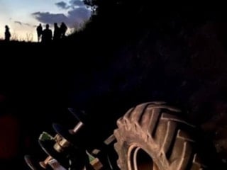 Manisa'da üzüm bağına yuvarlanan traktörün sürücüsü öldü