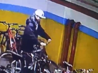İstanbul'da site otoparkından bisikleti çaldılar