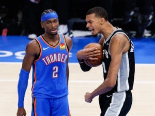 San Antonio Spurs, Batı Konferansı finaline galibiyetle başladı