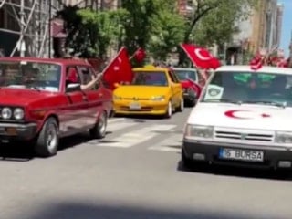 New York’ta 43. Türk Günü konvoyunun yıldızı Tofaş oldu