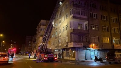 Kayseri'de bodrum katta çıkan yangın paniğe neden oldu