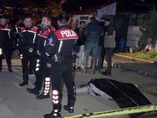 Erzurum'da cami önünde başından vurulmuş halde ölü bulundu