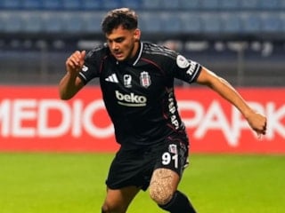 Beşiktaşlı genç futbolcu Mustafa Erhan Hekimoğlu'nun ehliyetine el kondu
