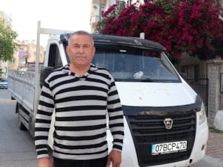 Antalya'da aldığı çekiciyi kamyonete çevirmek istedi, ruhsatı sahte çıktı