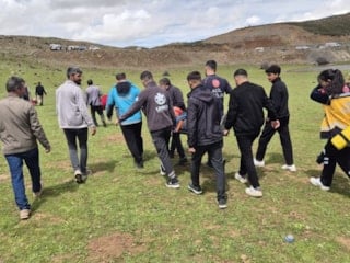 Bingöl’de dağlık arazide mahsur kalan yaralı için zamanla yarış