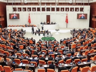 Vergi düzenlemelerini de içeren kanun teklifi, TBMM'de kabul edildi