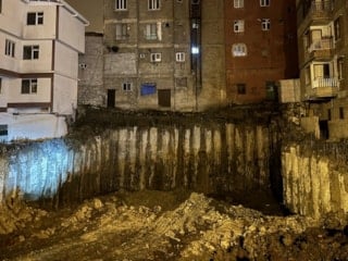 Hakkari'de 6 bina çökme riski nedeniyle boşaltıldı