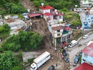 Hatay'da sağanak nedeniyle çöken evdeki 1 kişi öldü