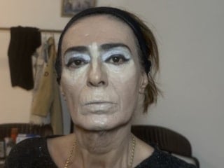Yıldız Tilbe'nin makyaj paylaşımı! Görenler şaşırdı