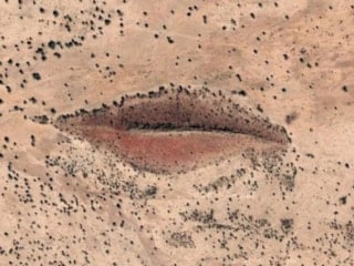 Çölün ortasındaki dev dudaklar viral oldu! Google Earth'e damga vuran görüntüler...