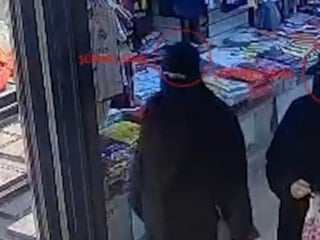 Bursa'da tanınmamak için çarşaf giyip peçe takan yankesiciler, taksiyle kaçarken yakalandı