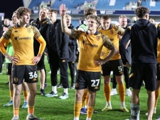 Hull City, Premier Lig için sahaya çıkacak