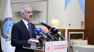 Abdulkadir Uraloğlu: Hava yollarında bu yıl 270 milyon yolcuyu hedefliyoruz