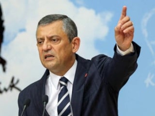 Özgür Özel kararı Alman DW'ye röportaj verirken öğrendi