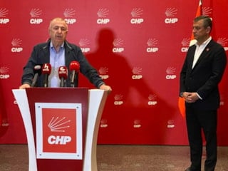 Ümit Özdağ ile Özgür Özel, CHP Genel Merkezi'nde bir araya geldi