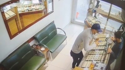 Konya'da girdiği kuyumcudan pırlanta çaldı: Eşime sürpriz yapacaktım