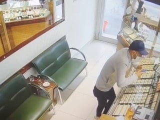 Konya'da girdiği kuyumcudan pırlanta çaldı: Eşime sürpriz yapacaktım