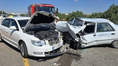 Gaziantep'te hatalı sollama kazası: 2 yaralı