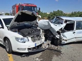 Gaziantep'te hatalı sollama kazası: 2 yaralı