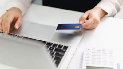Bayram hazırlıkları ve tatil planları e-ticareti canlandırdı
