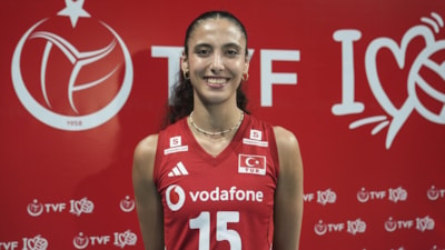 Deniz Uyanık: Bu formayı terletmek herkesin hayali