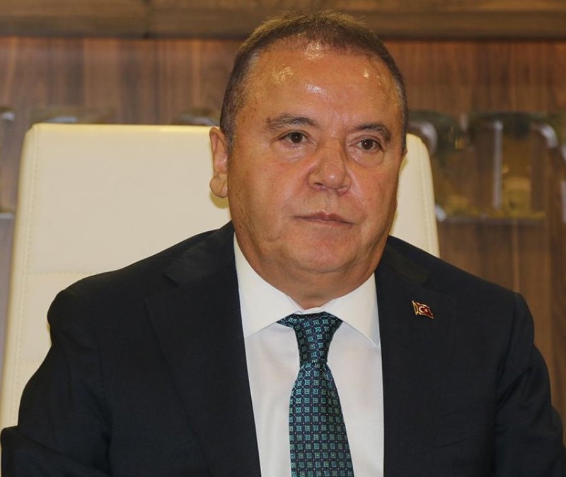 Muhittin Böcek hakkında ALDAŞ dosyasından ev hapsi kararı