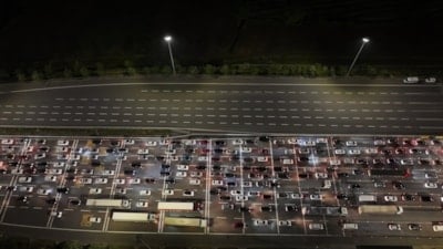 Bayram tatili trafiği otoyollarda yoğunluk oluşturdu