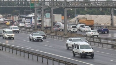 Kurban Bayramı tatili öncesi TEM'de trafik yoğunluğu