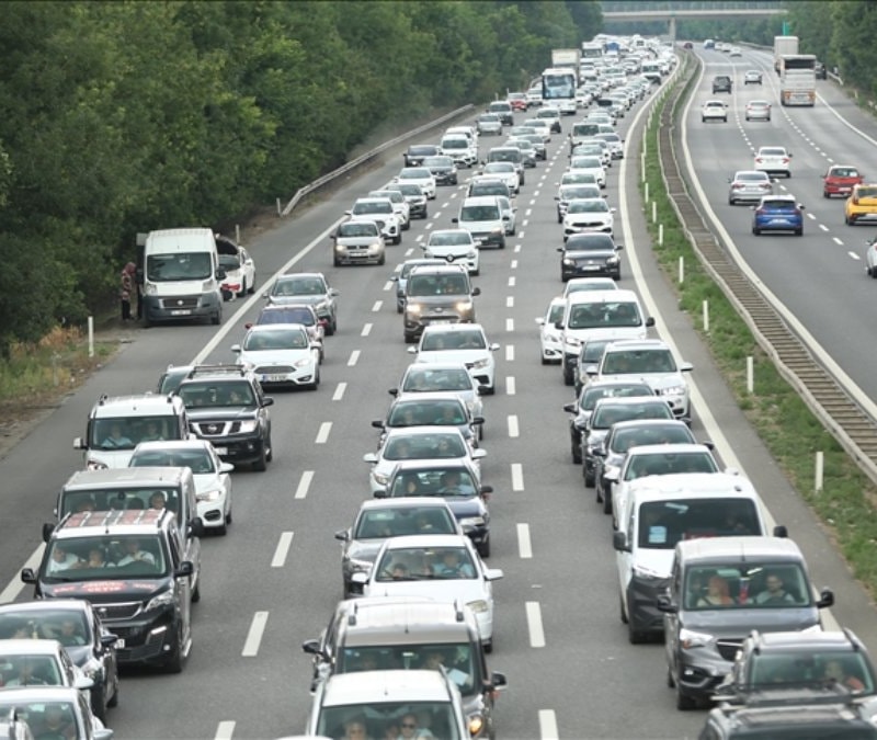 Kurban Bayramı tatilinde güvenli yolculuk için altın kurallar