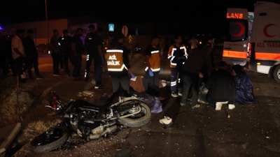 Antalya’da çöp kamyonuyla çarpışan motosikletteki iki kişi öldü