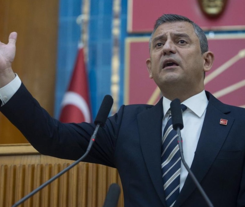 Özgür Özel yönetiminin, CHP'nin banka hesaplarına erişimi donduruldu