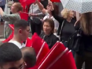 CHP İzmir İl Başkanlığı'nda miting: Katılımın azlığı dikkat çekti